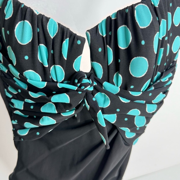 Miraclesuit Polka Dot One Piece - Picture 5 of 7